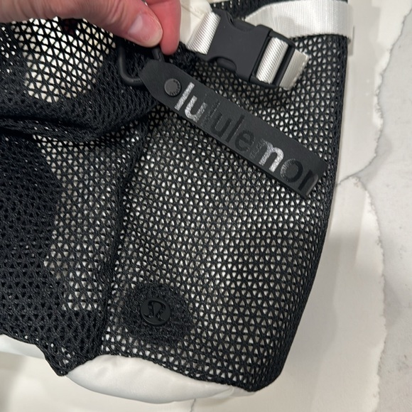 lululemon, All Hours Backpack - white - Picture 5 of 5